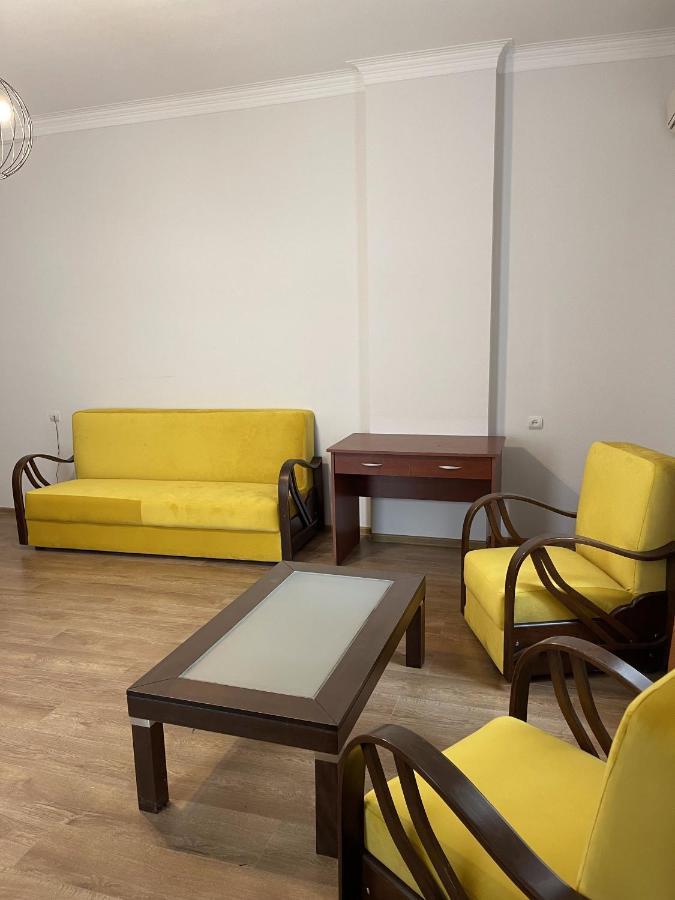 Hotel Aristocrat Tbilisi Esterno foto
